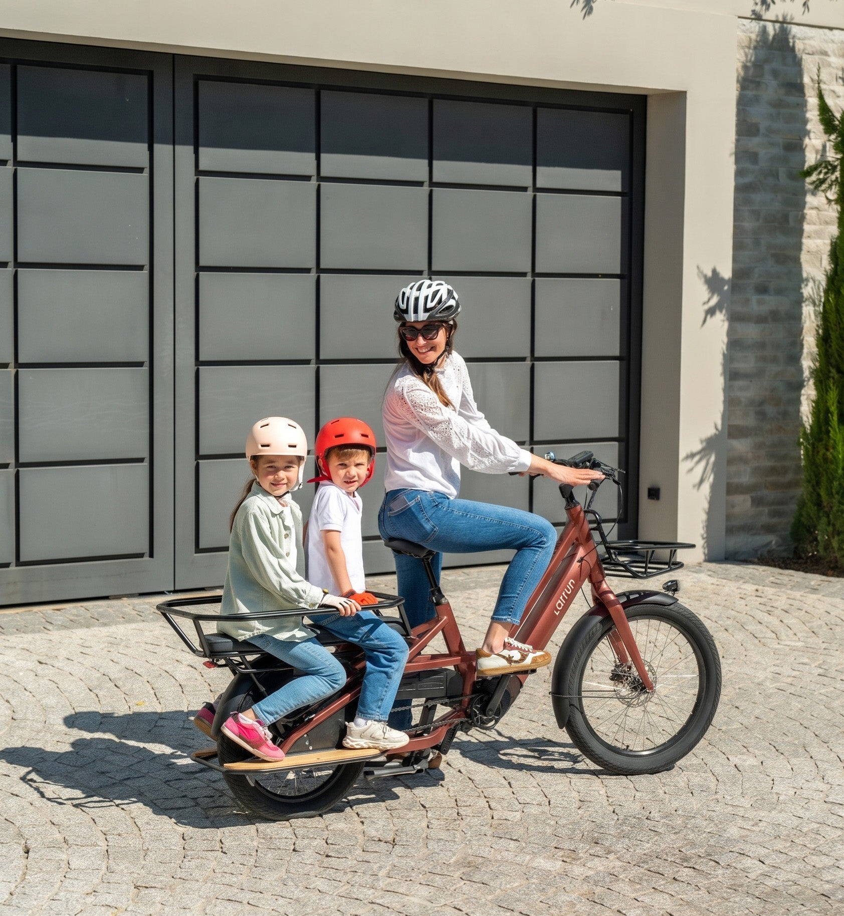 Lâcher la voiture : le guide des parents à vélo électrique